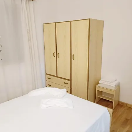 A&b - Banrezes Апартаменты *